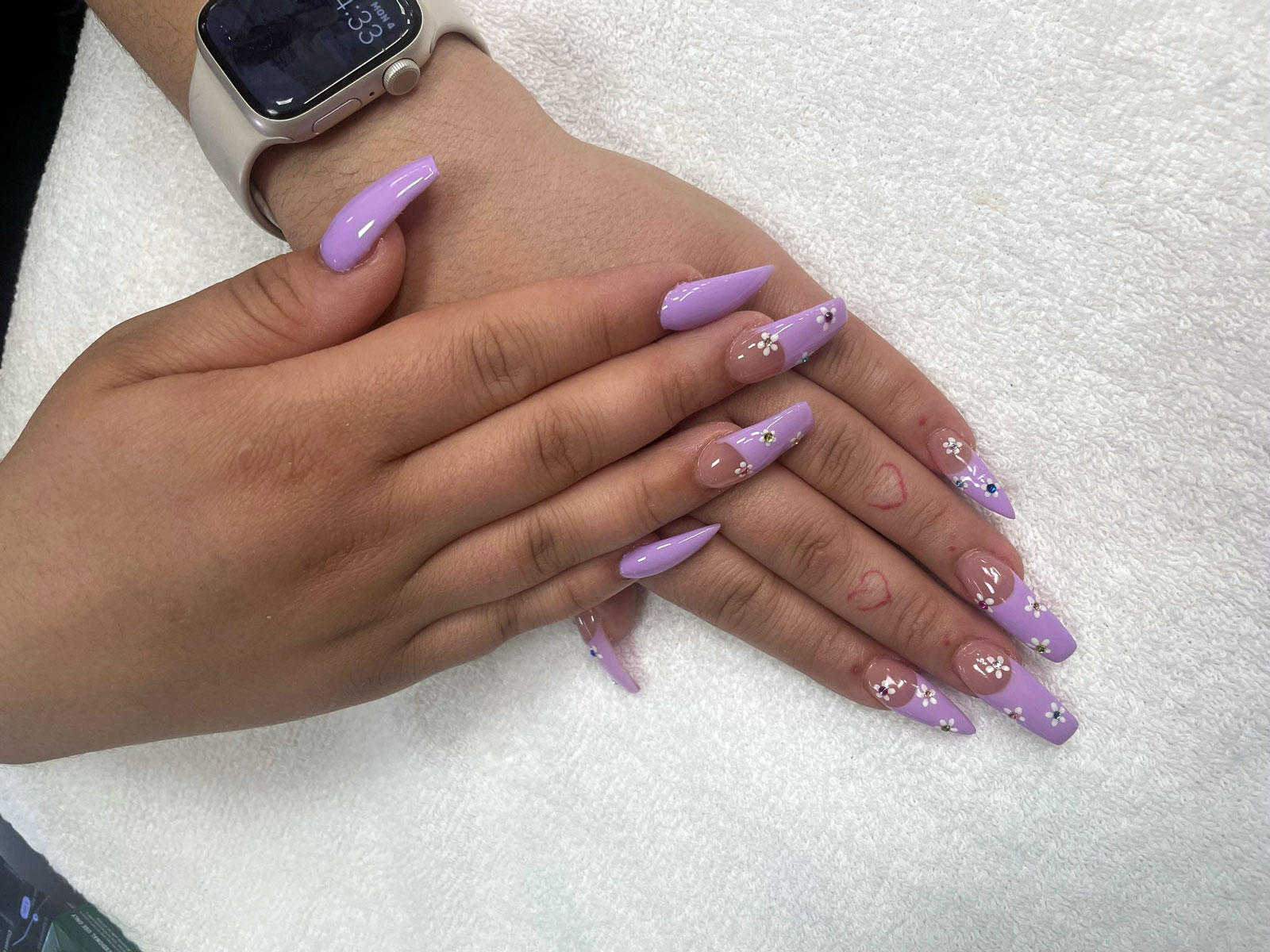 La Vogue Nails & Spa For Your Youthful Look & Beautiful Nails!