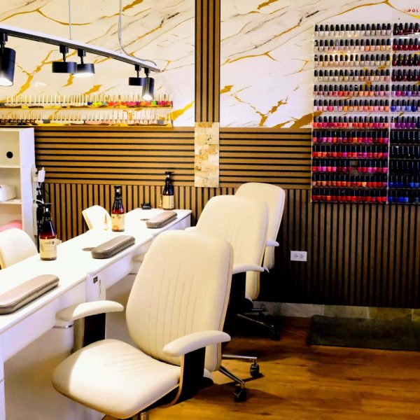 La Vogue Nails & Spa is a high-end nail salon that provides the best level of service to all of its customers